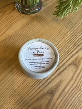 Load image into Gallery viewer, Candle- Juniperberry &amp; Pine WW
